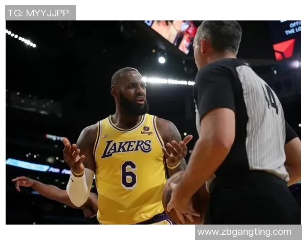 武汉篮球队的力量变革引发热议球迷热情与球队未来的交汇点 武汉篮球队的力量变革引发热议球迷热情与球队未来的交汇点